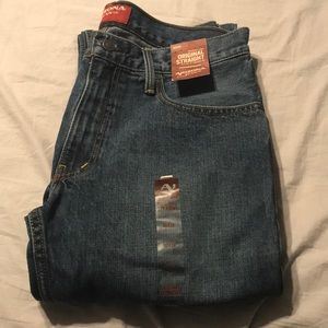 Men’s NWT straight Arizona Jeans. Size 32x34